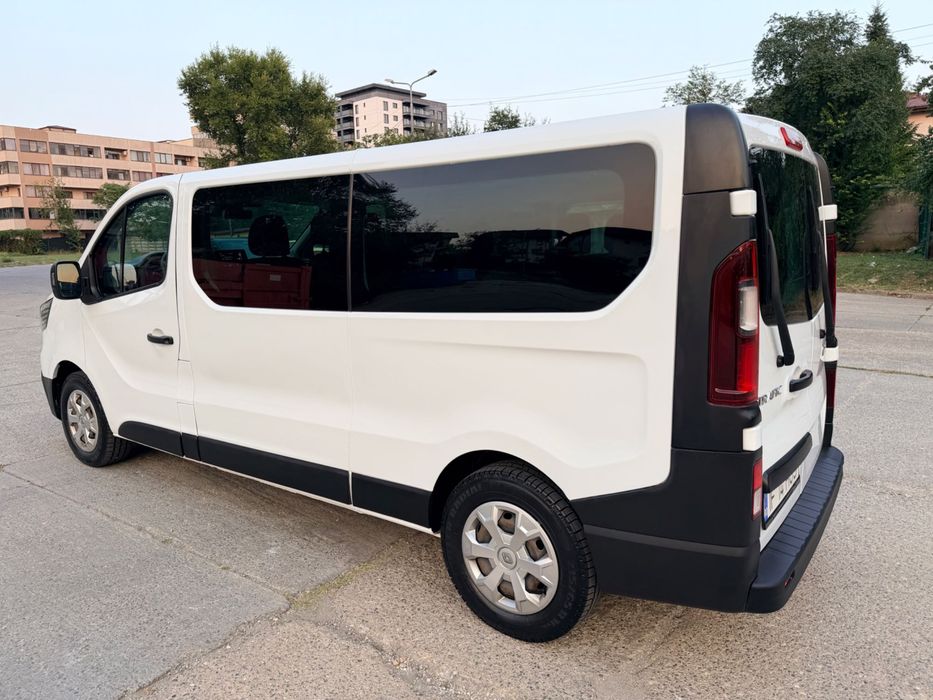 Renault Trafic 2023 - 9 locuri-lunga-clima fata/spate-2.0 diesel-TVA deductibil!