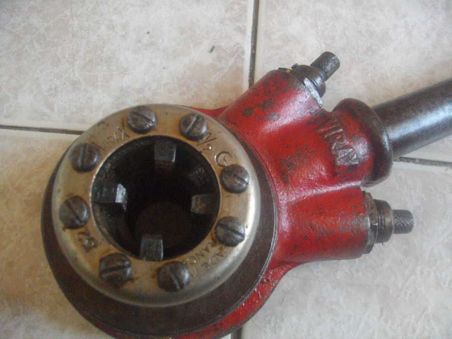 VIRAX 521-Made in FRANCE-Винторезка/Винтонарезка/ПлашкаРезби Тръби-1/2