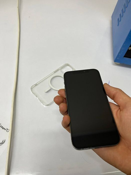 SROCHNA IPHONE 12pro radnoy