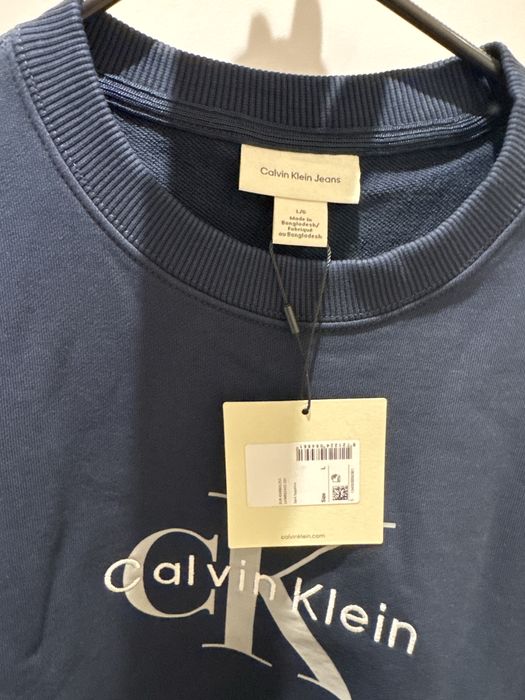 Pulover Calvin Klein M nou