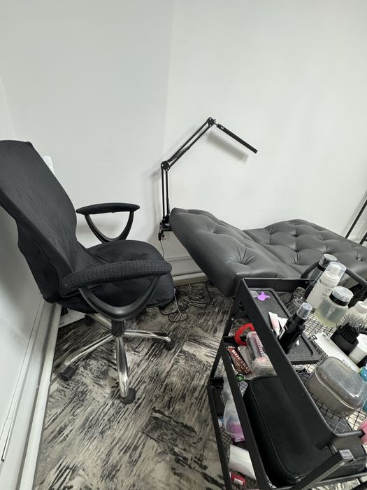 Продам кушетку для наращивания ламинирования