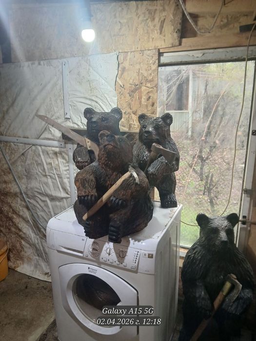 Дървени фигури от Карвинг майстор