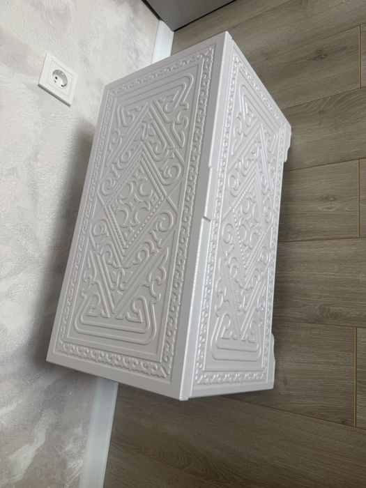 Новый красивый сандык (сундук)