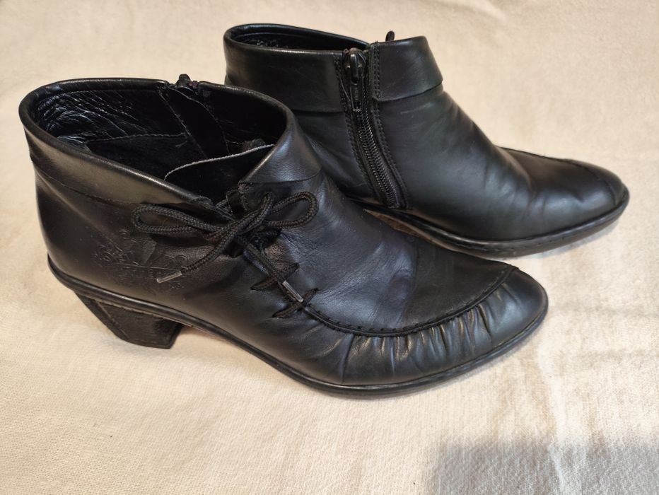 Продаю кожаную обувь