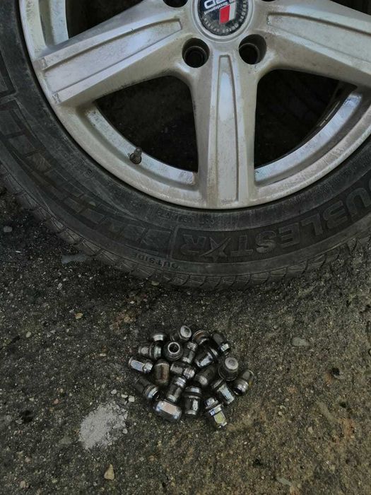 Продаются автопокрышки с дисками