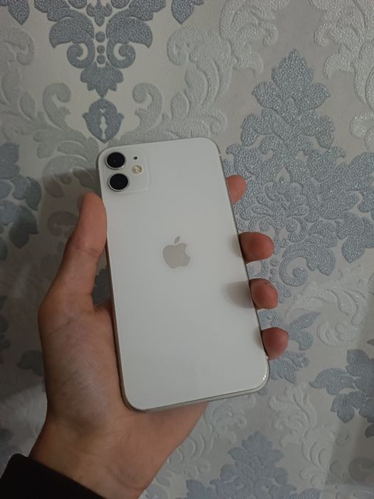 Айфон 11 на 128 Гб на запчасти