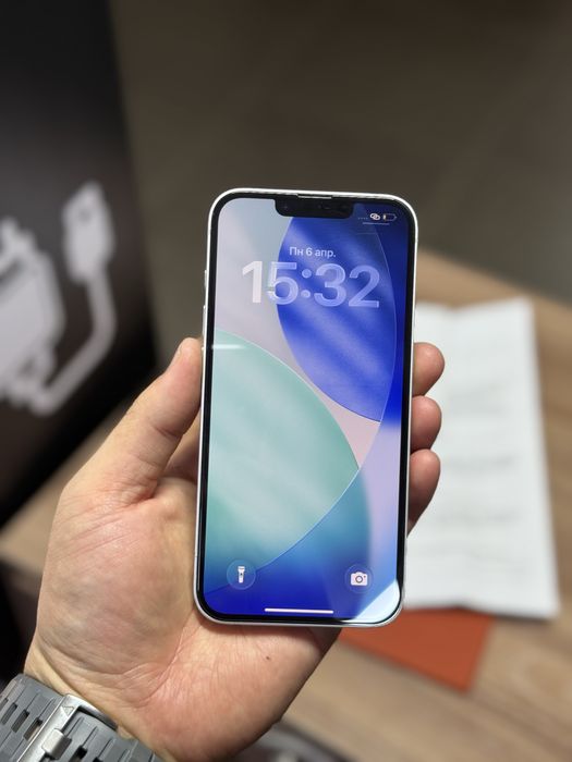 iPhone 16e / 128Гб / 95% / без ремонта