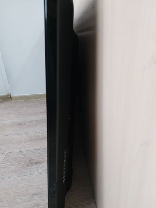 Продам телевизор Smart LG 114x65