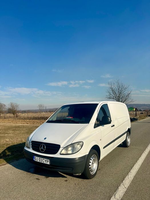 Vand sau schimb Mercedes vito