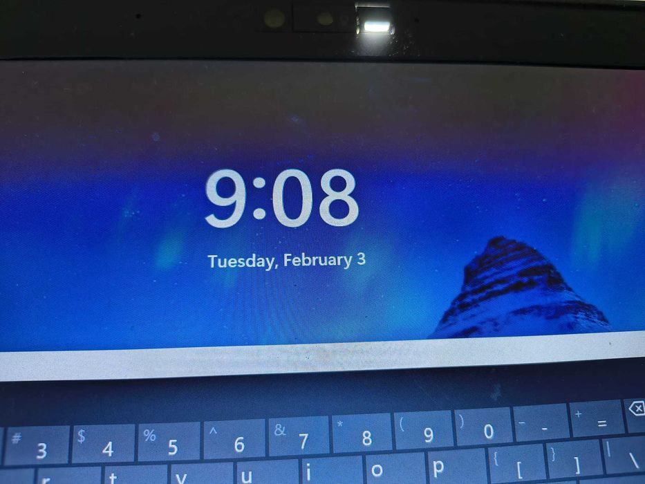 Vand laptop HP EliteBook 8460p ,i 7  , windows 11 ,metalic