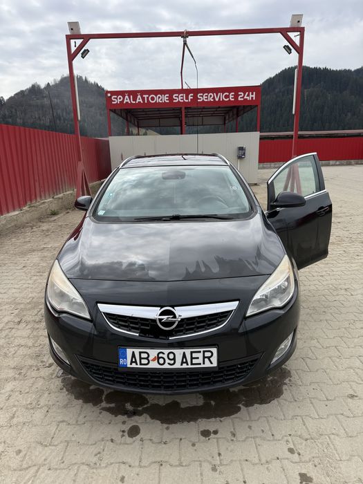 Opel Astra J 2012 de vânzare – stare bună, fără investiții urgente!