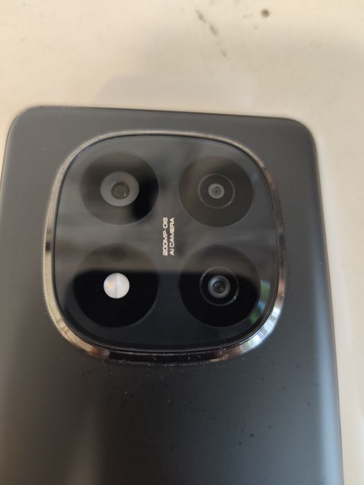 Продавам Redmi Note 14 Pro+ 5G (512GB памет / 12GB RAM) в отлично състояние.