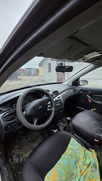 Vând Ford focus mk1