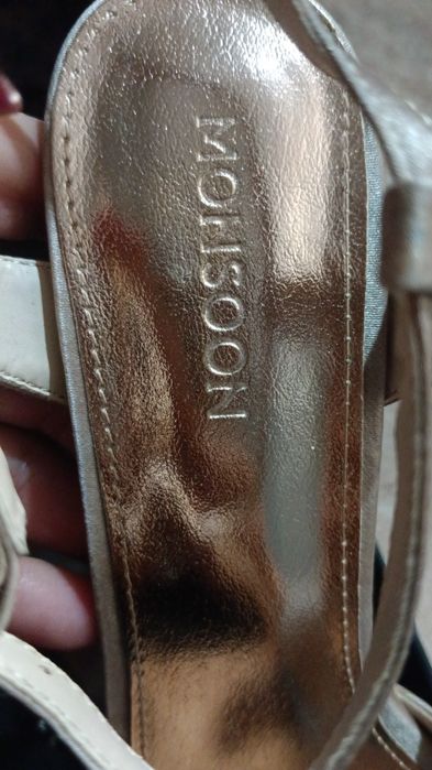 Продам вечернюю обувь