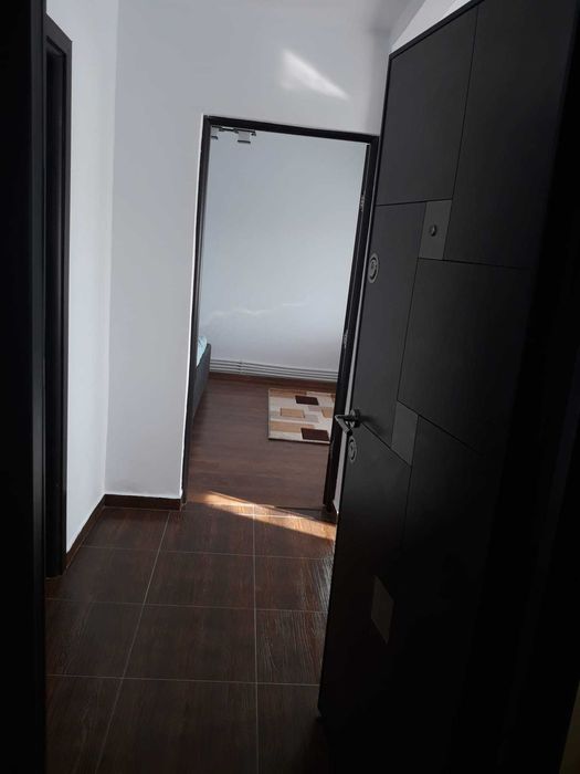 inchiriez garsoniera zona centrala et 4,str gen dragalina