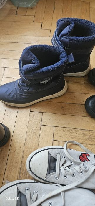 Промоция на Детски обувки, различна номерация, всички за 50 лв.