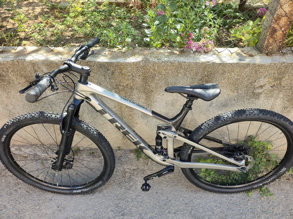 Trek Top fuel 9.7 Карбонов 29цола М/L  Twin Lock suspension Fox/ Rockshox 1x12 Sram NX Проходни оси