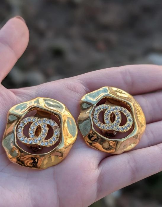 Cercei infinit vechi placati cu aur si zirconii