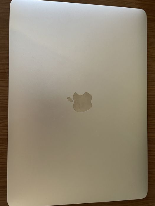 MacBook 13 pro 2017 core i5 8/128gb