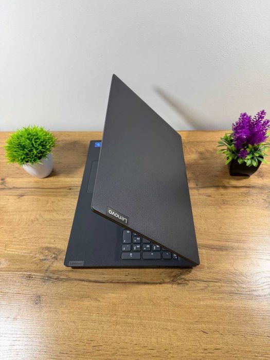 Lenovo V15-IGL Офисный Ноутбук Dual N4020 / 4GB / 1TB HDD / 15.6"HD
