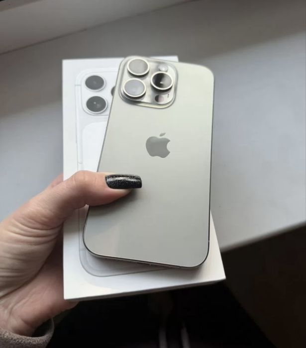 Айфон 15 pro max на 256