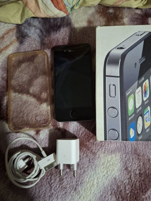 Продаю айфон 4s на 32 гб