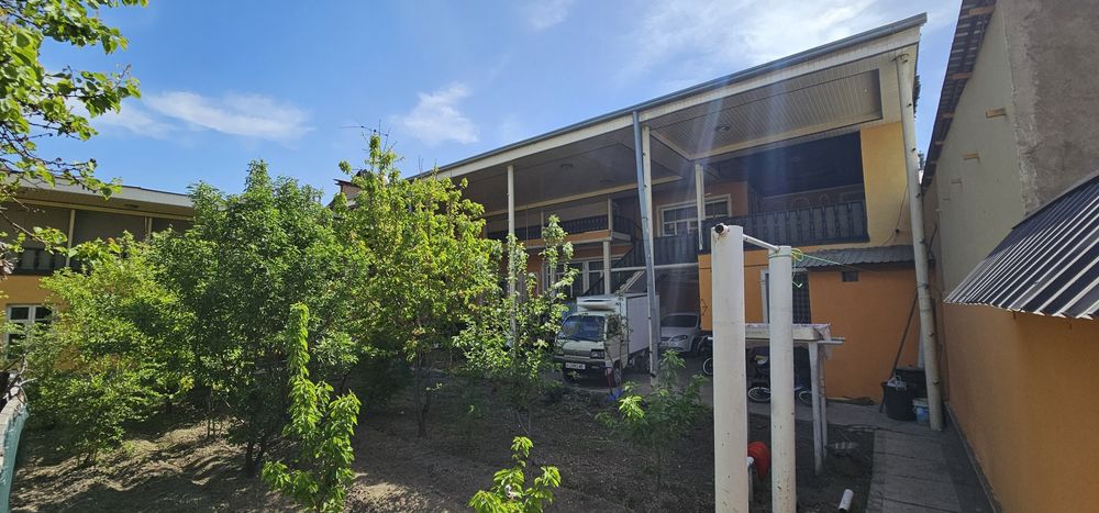 Продается 3х этажный дом с уникальным проектом. 6 соток Бектемирский р