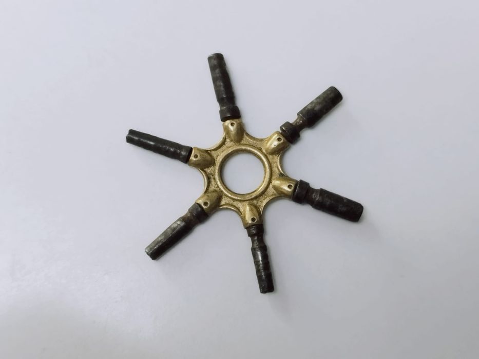 Veche cheie multipla de intors ceasuri de buzunar, cheie paianjen