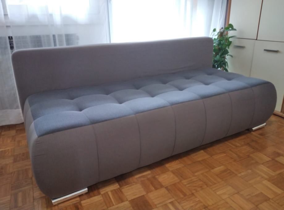 Rezervat.Canapea extensibila Mobexpert fara defect