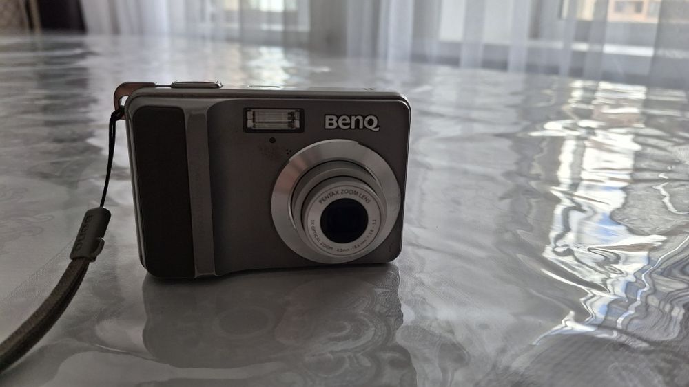 Цифровая камера  Benq