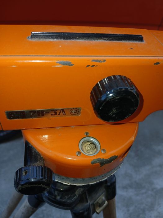 Teodolit de dat nivelul