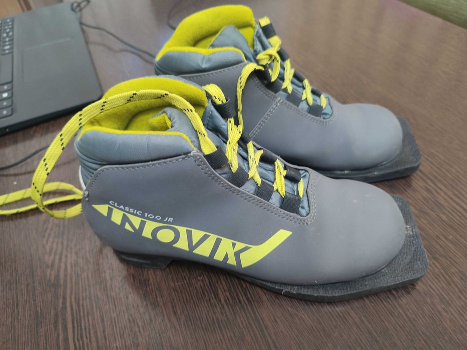 Продам лыжный комплект