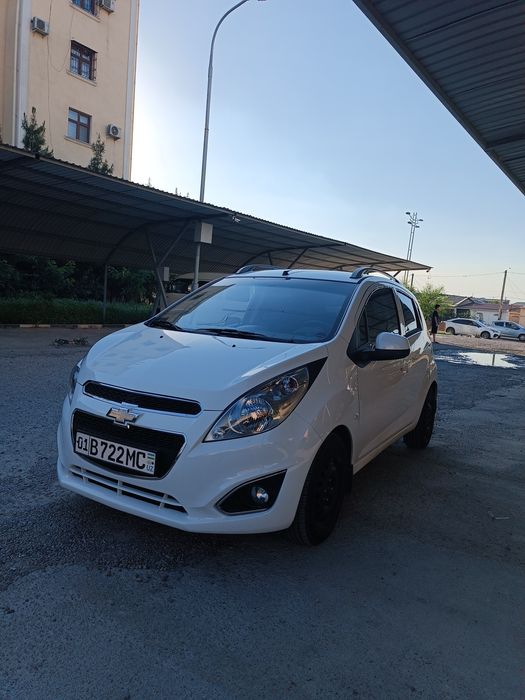 Chevrolet Spark avtomat benzin 2017 srochna sotiladi
