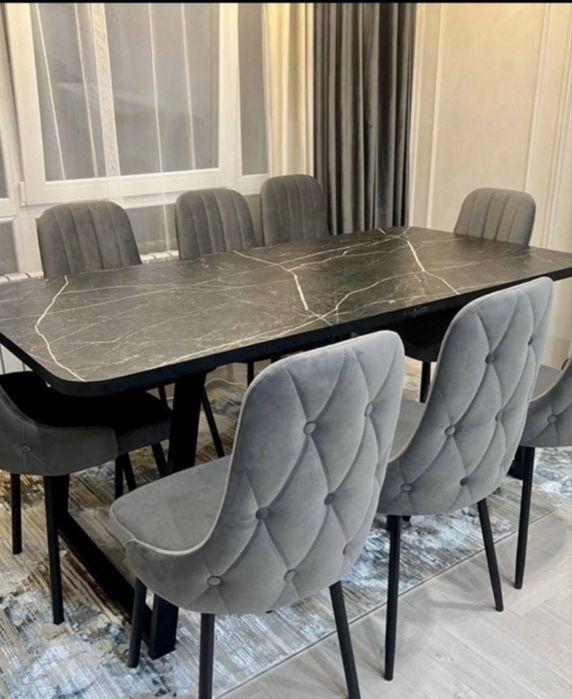 Продам кухонный стол