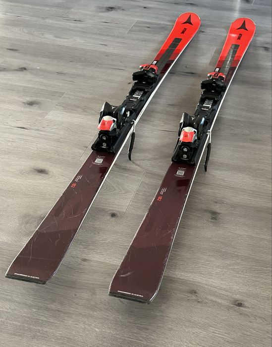 Schiuri Atomic Redster G9 Revoshock S + X12 GW 182cm