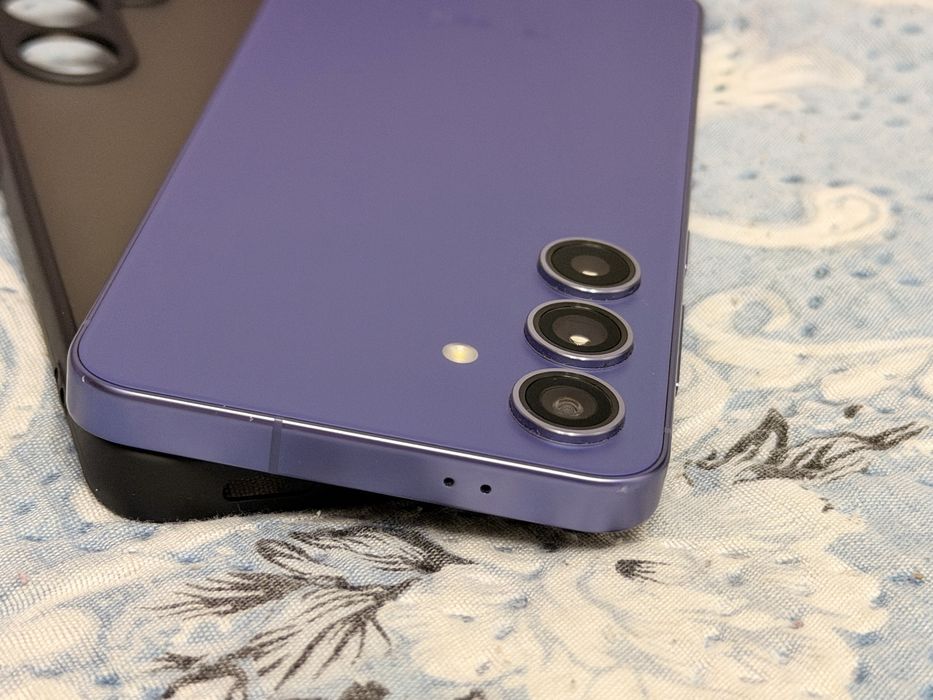 Samsung S24 8/256 идеал