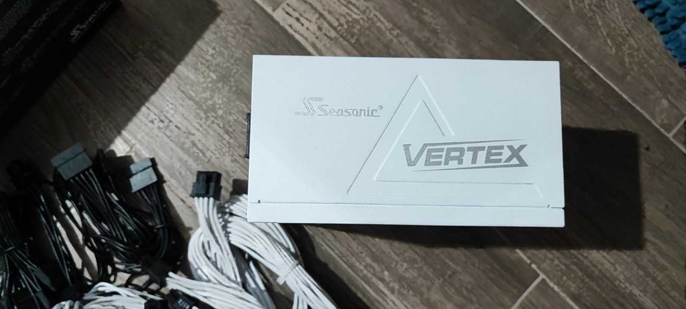 Seasonic VERTEX GX-1200 White Edition 1200W