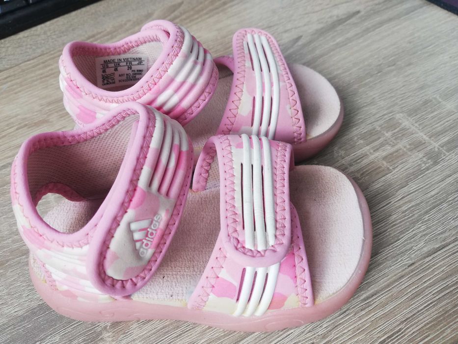 Обувки, сандали elefanten, adidas, HM, Nike