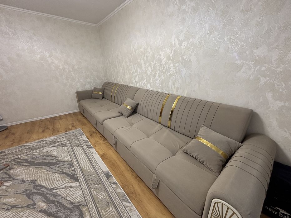 Продам диван в хорошем состоянии!!