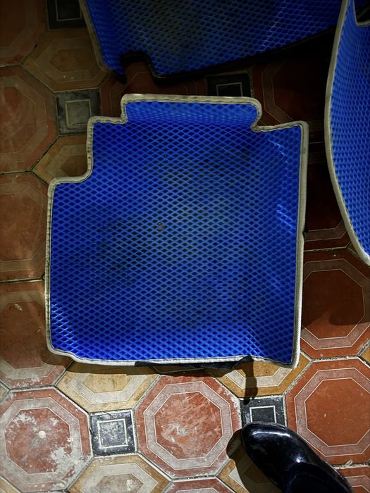 Полики от камри 35