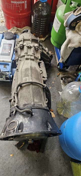 Скоростна кутия и раздатка за МЛ 350 W164