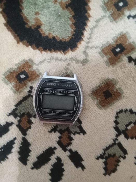 Продам часы подзолоточный