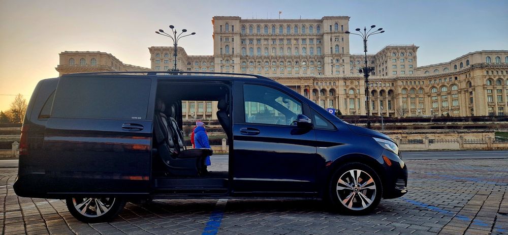 Închiriere microbuz CU ȘOFER  ( Transport persoane ) )