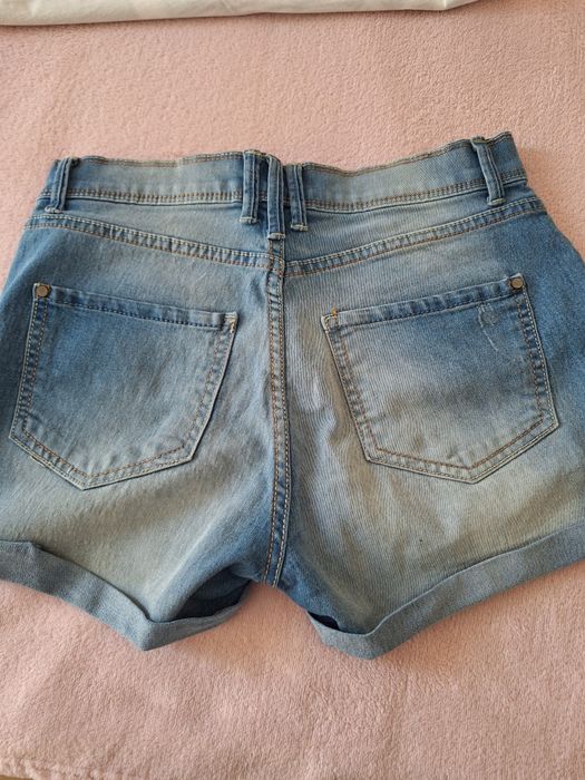 Къси дънкови панталони , къса дънкова пола,топ без ръкави