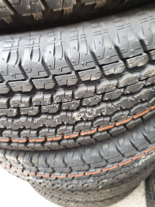 255 70 18 Bridgeston Dueler H/T Замъка Ямбол.