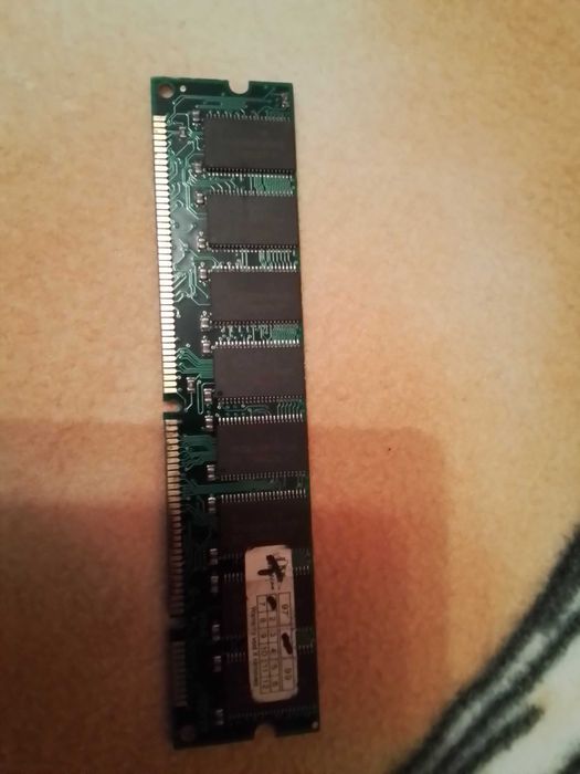 Свързващ кабел за компютр