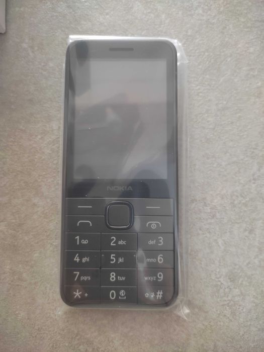 Нов телефон, дори не е пускан в употреба