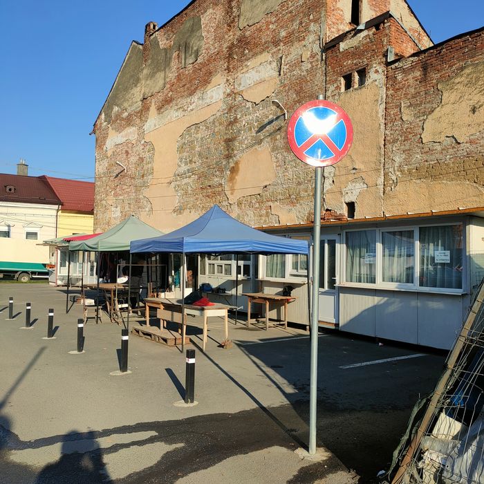 Închiriez convenabil chioșc termopan