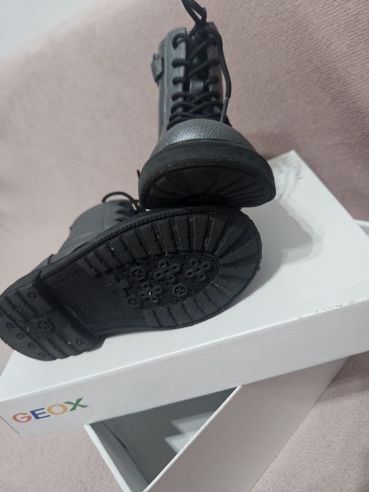 Детски боти Geox