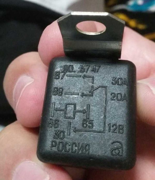 Реле авто запчасти РС- 111